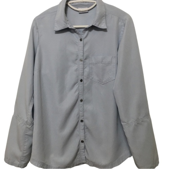 Light Blue ladies Columbia Size L Button Down - Picture 1 of 5